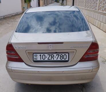 variator sürətlər qutusu: Mercedes-Benz C200 Kompressor sedan - Kuzov: bej rəng, 4 qapı, arxa — 9