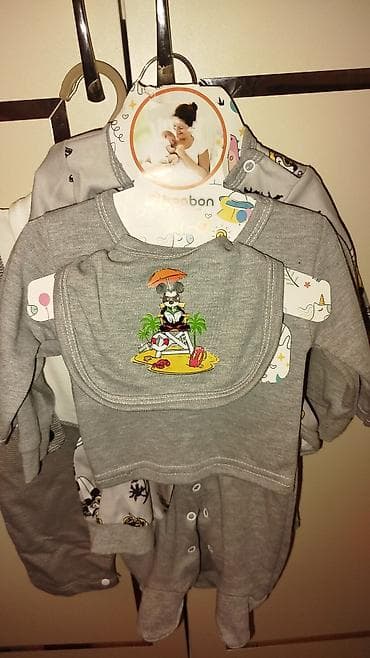 Uşağ paltarları hər biri tezedi eldedi satılır kim almaq istəsə yaza