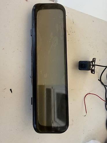 philips xenium x700: Philips arxa güzgü tipli ikili avto‑videoqeydiyyatçı və arxa kamera — 1