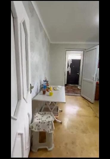 ucarda satilan evler: 2 Otagli Ev Xirdalan şeheri xezine palace icerde Tovuz marketin Yani — 7