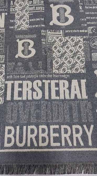 ponço nədir: Burberry şərf/ponço, qadınlar üçün - Material: 65% kaşmir, 35% ipək — 6