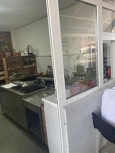 ev kiray: Hazır biznes – kiçik yeməkxana/kafe İcarəsi 200 AZN - Yerləşmə: keçid — 7