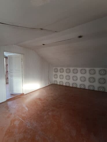 hövsanda satılan evlər: 6 otaqlı, 150 kv. m — 10