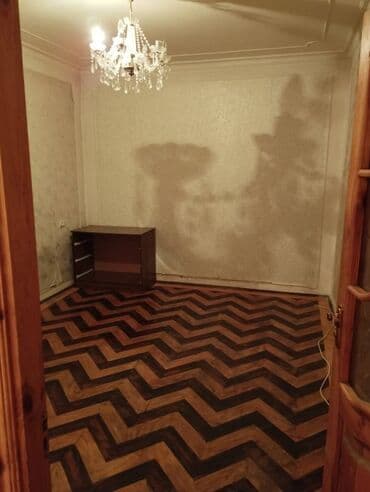 9 ci mikrorayon satilan evler: Bakı, 9-cu mikrorayon, 2 otaqlı, Köhnə tikili, m. Avtovağzal, 59 kv. m — 2