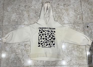 coban geyimi: Uşaq üçün kapüşonlu sweatshirt. - Rəng: krem/ivori. - Ön hissədə — 1
