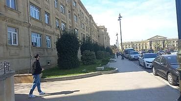 kireye: Ev təcili satıldığı üçün bu qiymətə qoyulub . Gənclikdə yerləşir — 2