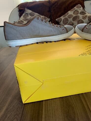 женские кроссовки mizuno: GREYDER100% İçindəki altlığı dəri, bağları dəri, qırağ tikilişi dəri — 22