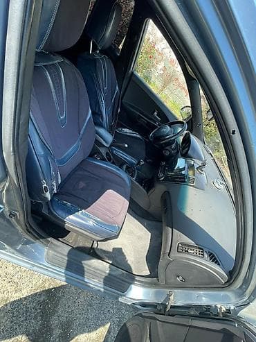islenmis avtomobiller: Kia Ceed: 1.6 l | Hetçbek — 4
