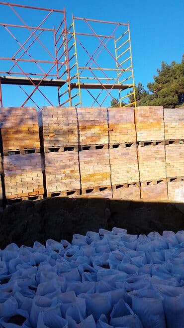 Taxta-şalban: Aqraponnu kərpic oda davamlıdır super kərpicdi qiyməti 1.manat50 qəpik — 1