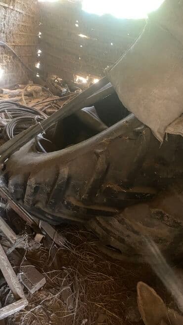 Şin, disk və təkərlər üçün digər aksessuarlar: Məhsul: Traktor təkəri (kənd təsərrüfatı tipli) Təsvir: - Böyük — 2