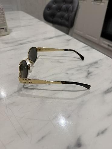 Сумки: Солнцезащитные очки, Б/у — 2