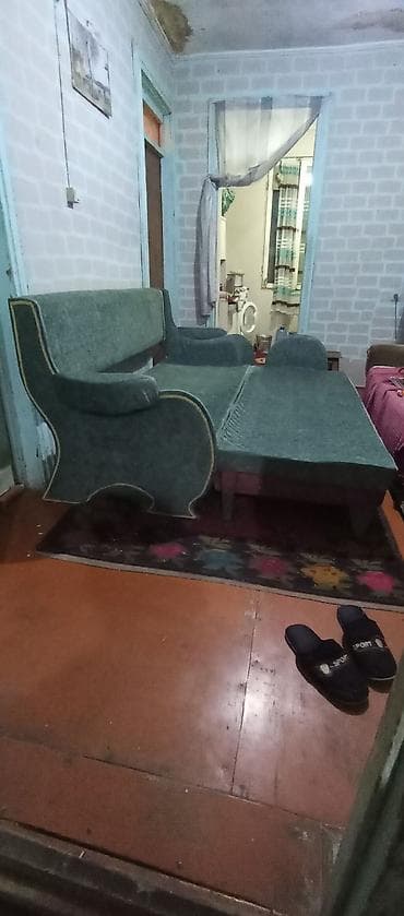 Di̇van-kravat, Açılan, Bazalı, Parça