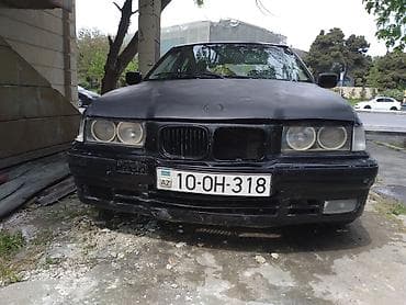 bmw satıram: BMW 3 Seriya (E36) sedan, qara rəng. - Kuzov: 4 qapılı sedan, qara — 7