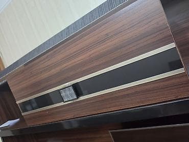laminad: İşlənmiş, Düz TV altlığı, Polkalı, Laminat, Türkiyə — 2