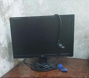 komputer desti: LG Flatron W1943S monitor - Ekran diaqonalı: təxminən 18.5–19" - — 1
