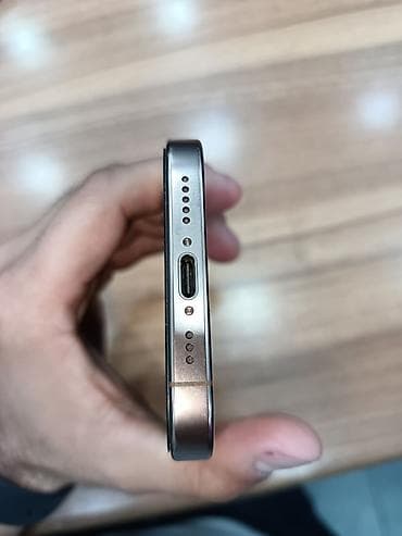 iphobe se 2016: IPhone 16 Pro, 128 GB, Natural Titanium, Face ID — 5