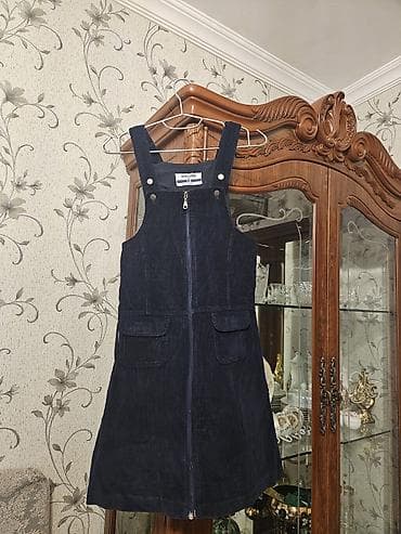 yaşıl don: Vilvet kombinizon. tepteze veziyyetde. elmler — 2