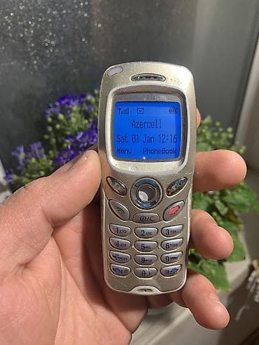 Samsung Galaxy S22 Ultra, rəng - Gümüşü, Düyməli