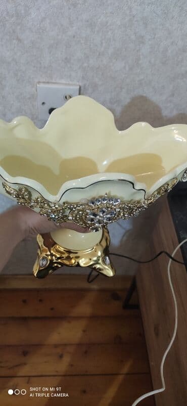 Konfet qabları: Baha alınıb.Keramikadı. Qorka qarşısinda çox gözəl görnür. yeni — 5