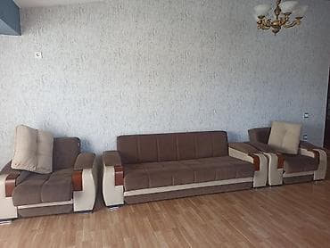 Divan ve 2 kreslo ela vəziyyətdədir.Damla firmasıdır hər üçü bazalıdı