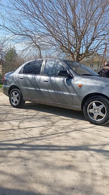 e60 fara: Daewoo Lanos: 1.5 l | 2009 il Sedan — 5