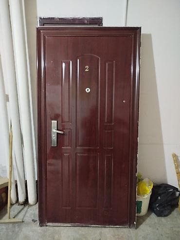 dəmir fermalar: Ev qapısı - Material: metal karkaslı - Rəng: tünd qəhvəyi - Qulp və — 1