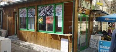 semaye sadliq sarayi: Tam techizatli cox gozel insanlarin gedis gelis yolunda her bir — 1