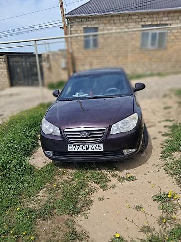 kreditle teker satışı: Hyundai Elantra sedan - Kuzov: 4 qapılı sedan, tünd bənövşəyi rəng - — 2
