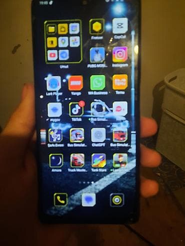 16 pro max qiyməti: Infinix Hot 30, rəng - Qara, Sensor — 2