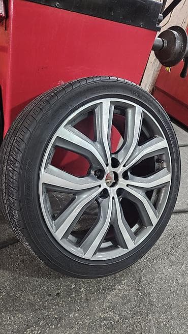 bmw e90: İşlənmiş Disk təkər 235 / 40 / R 19, 5 Boltlu — 3