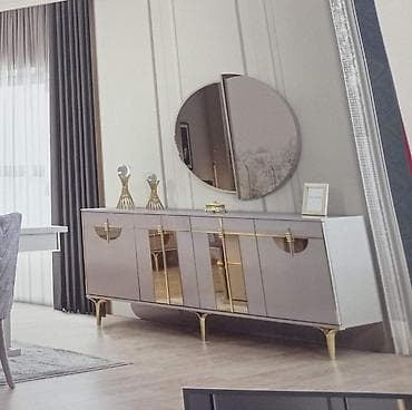 ikinci el gence: Ra.✔️200 man(Novxanı). Güzgülü dolab-komod. Təzədir‼️ Upakovkada. Çox — 1