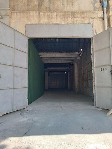 berde emlak: Anbar sahəsi – İcarə Ünvan: Nərimanov rayonu, H.Əliyev prospekti — 1