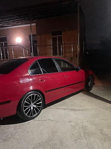 BMW 5 series: 2.5 l | 2001 il Sedan