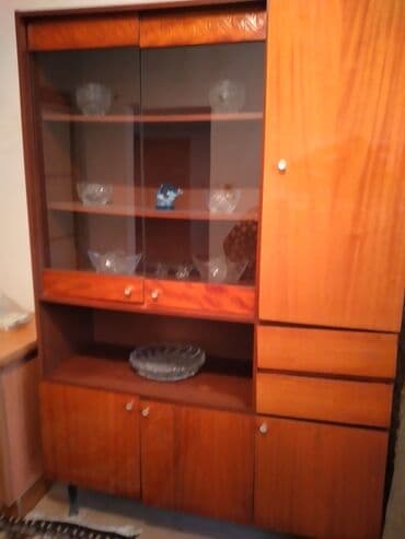 parça dolab: Şüşəli dolab vitrini — 1