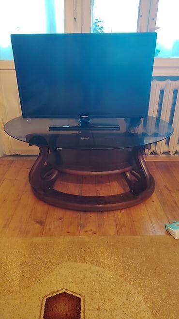 Her bir sey islekdi 82 ekran Malasiya Samsung pulti var Ustada olmuyub