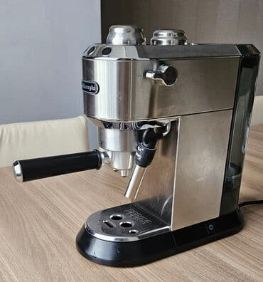 Qəhvə maşını Delonghi, Borulu, Su qabı ilə, İşlənmiş