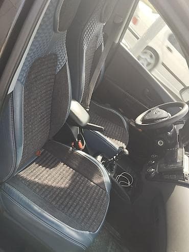 turbo az panorama: Kia Cee’d – hetçbek, qara rəng. - Sürətlər qutusu: mexaniki - Kuzov: 5 — 8