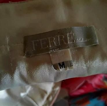 Üst geyimi: M,38,(R) ------------------------------- 100% Gətirilmə. 100% — 2