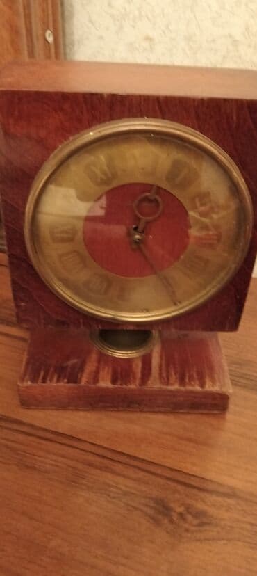 Velosiped aksesuarları: Masaüstü Mexaniki Əntiq saat Lighthouse, 1978 il — 1