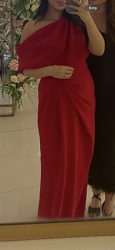 smart saat iphone: 38 ölçü yeni kimidir Qırmızı ziyafət geyimi – asimmetrik, bir çiyinli — 3