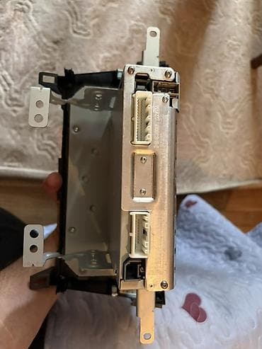 mawin manitor: Nissan orijinal multimedia/radio bloku – Visteon istehsalı Uyğunluq — 2