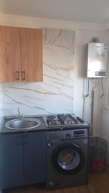 mingəcevir: Kirayə üçün 2 otaqlı mənzil (tam mebellə) - Geniş qonaq otağı: divan — 10