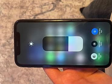 iphone gence: IPhone 11, 64 GB, Qara, Face ID — 1