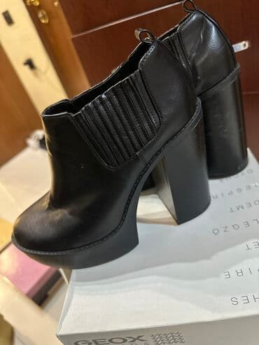 qiz ucun botlar: Pull&Bear, Ölçü: 36, rəng - Qara, İşlənmiş — 2