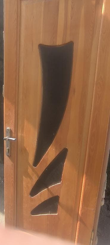 qapi taxta: Məhsul: Ağac otaq qapısı (şüşəli dizaynlı) Təsvir: - Material: tam — 2