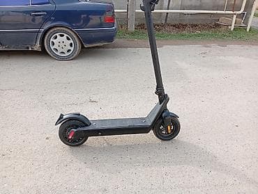 electro samokat: Elektrik skuter - Rəng: qara - Geniş, sürüşməyə qarşı örtüklü ayaq — 2