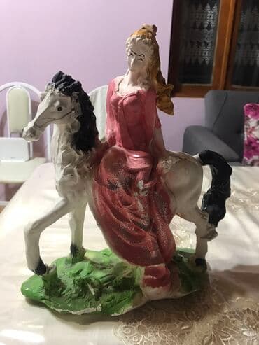 at suvinir: Fiqur, Gips, rəng - Ağ — 1