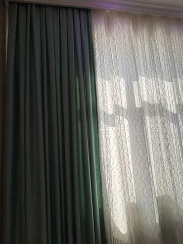 muncuqlu perde: Tünd yaşıl rəngdə, qəşəng qatları olan pərdə. Həmçinin, otağa zəriflik — 1