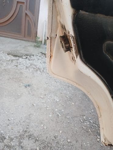 Nəqliyyat: VAZ (LADA) 2107: 1.5 l | 2005 il 167669 km Sedan — 7