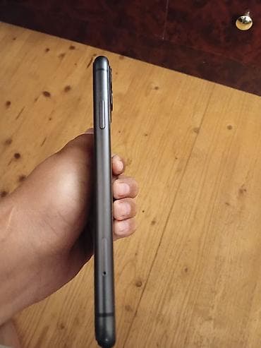 apple iphone x: IPhone 11, 128 GB, Qara, Simsiz şarj — 4